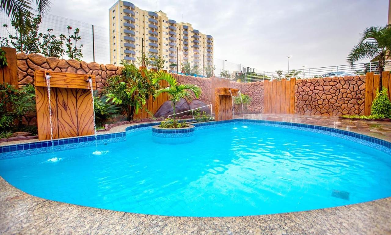 Flet Golden Dophin